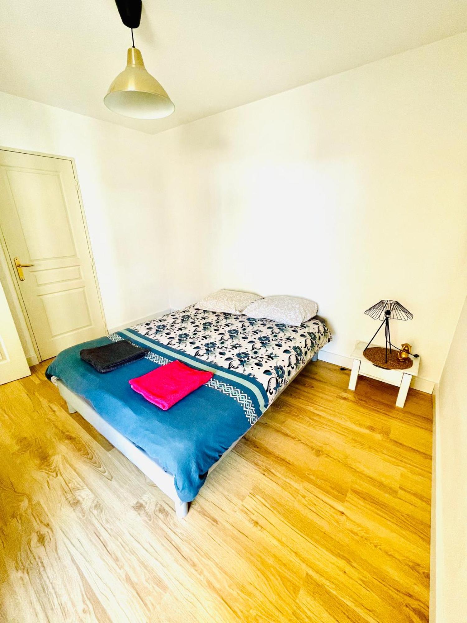 Appartement Avec Place De Parking Et Piscine Villefranche-sur-Saône Esterno foto